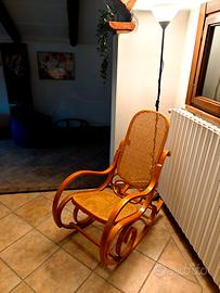 Sedia a dondolo vintage