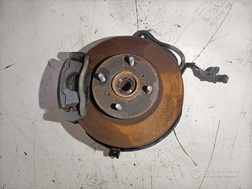 MOZZO RUOTA ANTERIORE DESTRA TOYOTA IQ 1° Serie 1