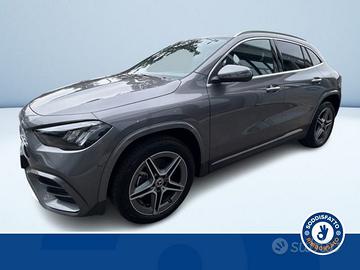 Mercedes-Benz GLA 250 E PLUG-IN HYBRID AUTOMA...