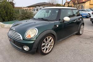 MINI Cooper 1.6 – Pelle