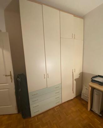 Camera una piazza e mezza con scrivania