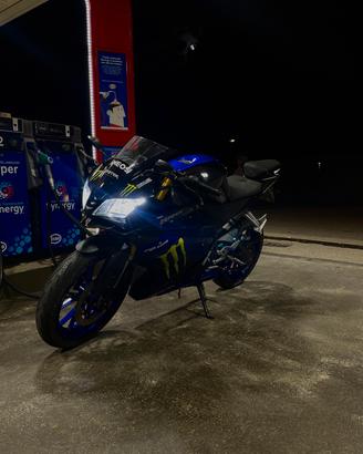 Yamaha r 125