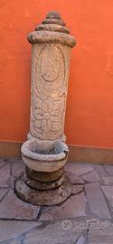Fontana in pietra 