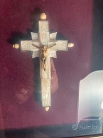 Crocefisso antico  13x 9 in madreperla