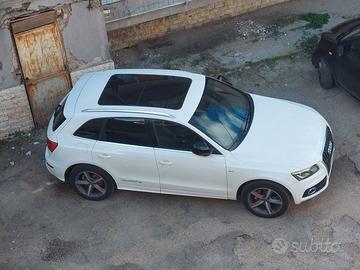  Audi q5  s line  quattro 