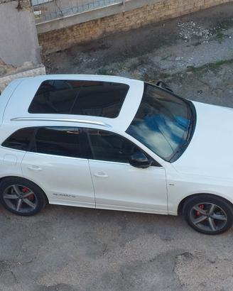  Audi q5  s line  quattro 