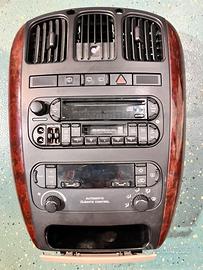 Plancia radio e fari