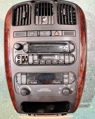 Plancia radio e fari