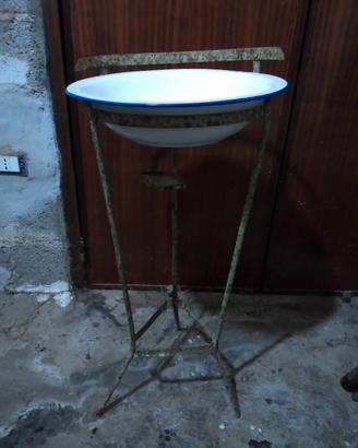 Lavabo antico