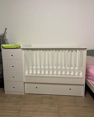 Lettino neonato con fasciatoio