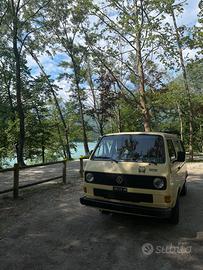 VOLKSWAGEN T3 CARAVELLE 1984