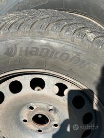 Cerchi e gomme misura 215/65R16 98H