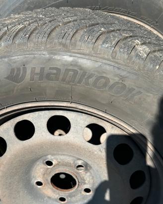 Cerchi e gomme misura 215/65R16 98H