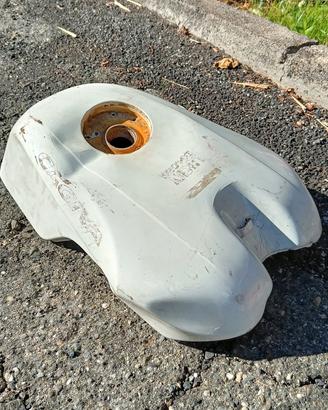 Serbatoio Cagiva Mito Lucky Strike danneggiato 