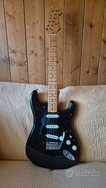 Chitarra elettrica Fender "Black Strat"