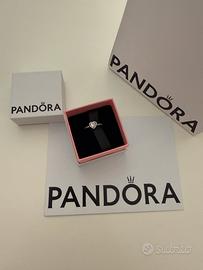 Anello Pandora Argento 925 con cuore diamantato