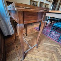 TAVOLO DIRETTORIO ANTICO