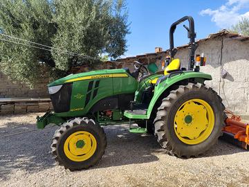 John Deere 4049M