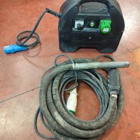 Vibratore per cemento