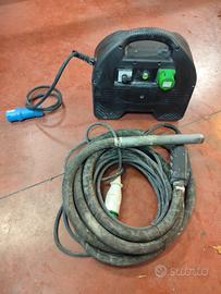 Vibratore per cemento