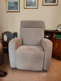 Poltrona movimento relax elettrico 