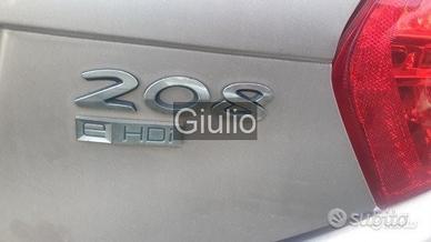 Peugeot 208 9hd 1.6 6 marce ricambi