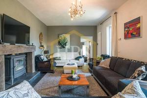 Casa indipendente di 140 m² con 4 locali a San Sir