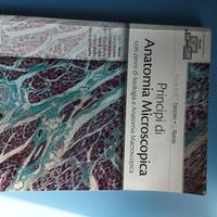 Libro universitario di anatomia.
