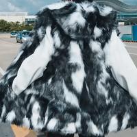 Gilet con cappuccio in ecopelliccia. Tg L
