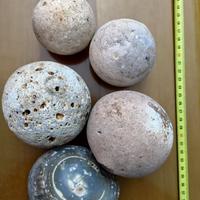 Sfere in pietra arenaria varie dimensioni,naturali