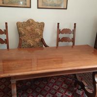 Tavolo fratino con poltrona e due sedie