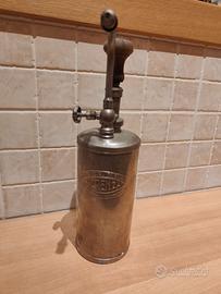 Antico spruzzatore o nebulizzatore