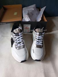 Scarpe Sneakers in tessuto Goretex uomo, numero 41