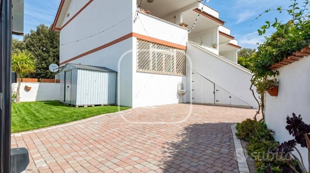 Casa – Pomezia, Villaggio Tognazzi - Vista 2