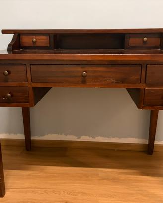 Scrittoio in legno arte povera