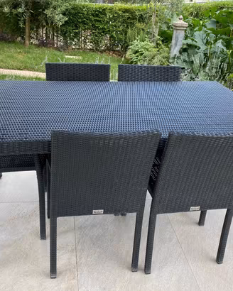 Set da giardino elegante completo – pronto all’uso