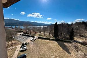 Lorica 4 posti letto fronte lago