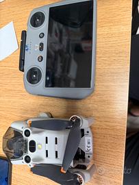 DJI Mini 4 Pro Fly More Combo  usato