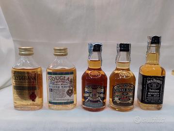 Lotto 5 mignon Whisky anni 80 Chivas Regal 18 rare