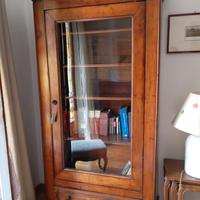 Vetrinetta libreria in legno e anta in vetro