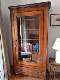 Vetrinetta libreria in legno e anta in vetro