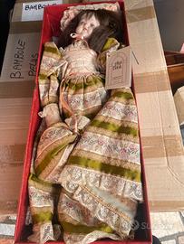 Thai Batik bambola porcellana
