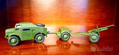 Dinky Toys 688 – Field Artillery Tractor con rimor