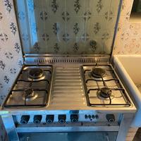 Cucina 4 fuochi e forno