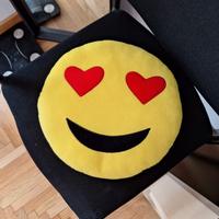 cuscino emoji smile occhi a cuoricino 