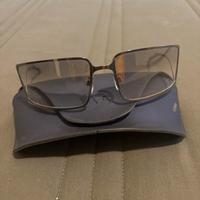 Occhiali unisex colore chiaro