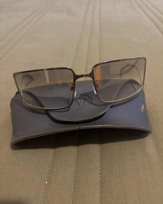 Occhiali unisex colore chiaro