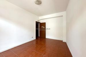 Ufficio al piano terra. Doppio ingresso