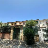 VILLA A SCHIERA A CASSANO ALLO IONIO