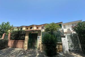 VILLA A SCHIERA A CASSANO ALLO IONIO